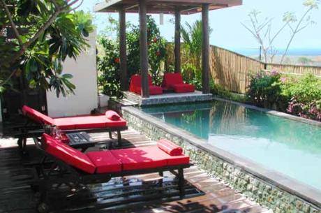 Swimming pool with ocean view Bali Real Estate