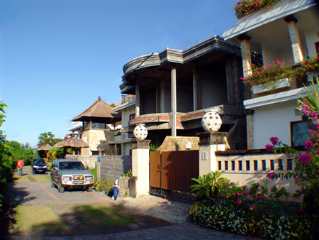 front view Bali Real Estate
