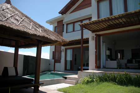 Bale and Pool Bali Real Estate