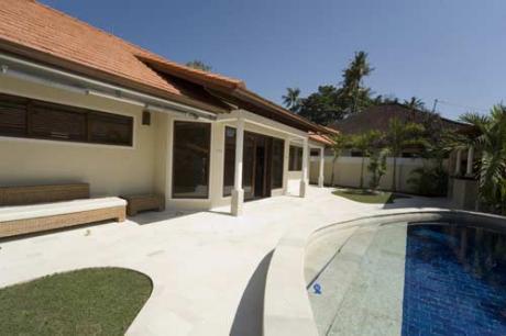 Pool and Villa Bali Real Estate