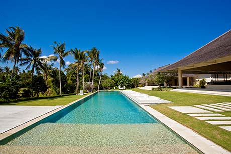 40 meter pool Bali Real Estate