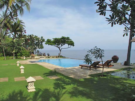 Pool and Beach Bali Real Estate