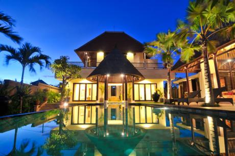 By Night Bali Real Estate