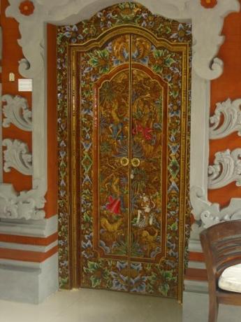 Balinese door Bali Real Estate