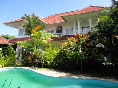 Main villa Bali Real Estate