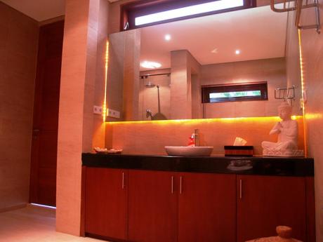 Guest bathroom Bali Real Estate