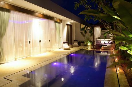Villa by night Bali Real Estate
