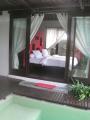 Mandhi Villa Master Bed