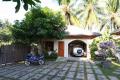 Bukti Bungalow - Luxury Villa Guest House and Garage