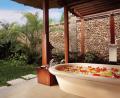 Cemagi Luxury Villa Beautiful Bathtub