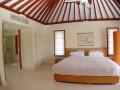 Stunning freehold Oberoi Villa bed 2