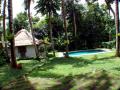 Pererenan Villa pool and garden 3