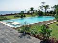 Ume Anyar Beach Villa Pool and Ocean