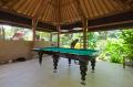 Kalibukbuk Hills House Pool table