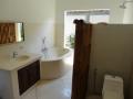 Petitenget House for Rent Master bathroom