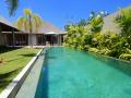 Umalas 3 bedroom villa Long swimming pool