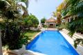 Singaraja Luxury Home Pool